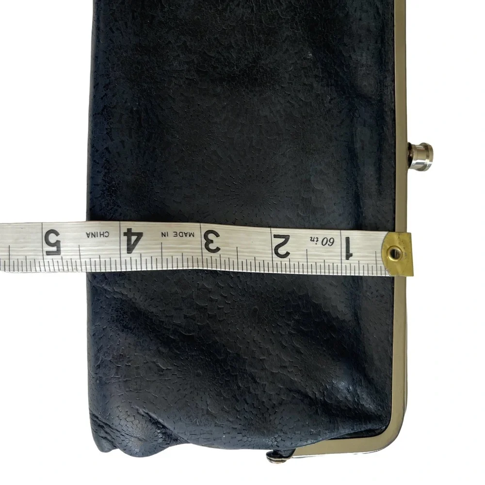 HOBO Black Genuine Leather Clutch Wallet. Like new condition. Very nice.